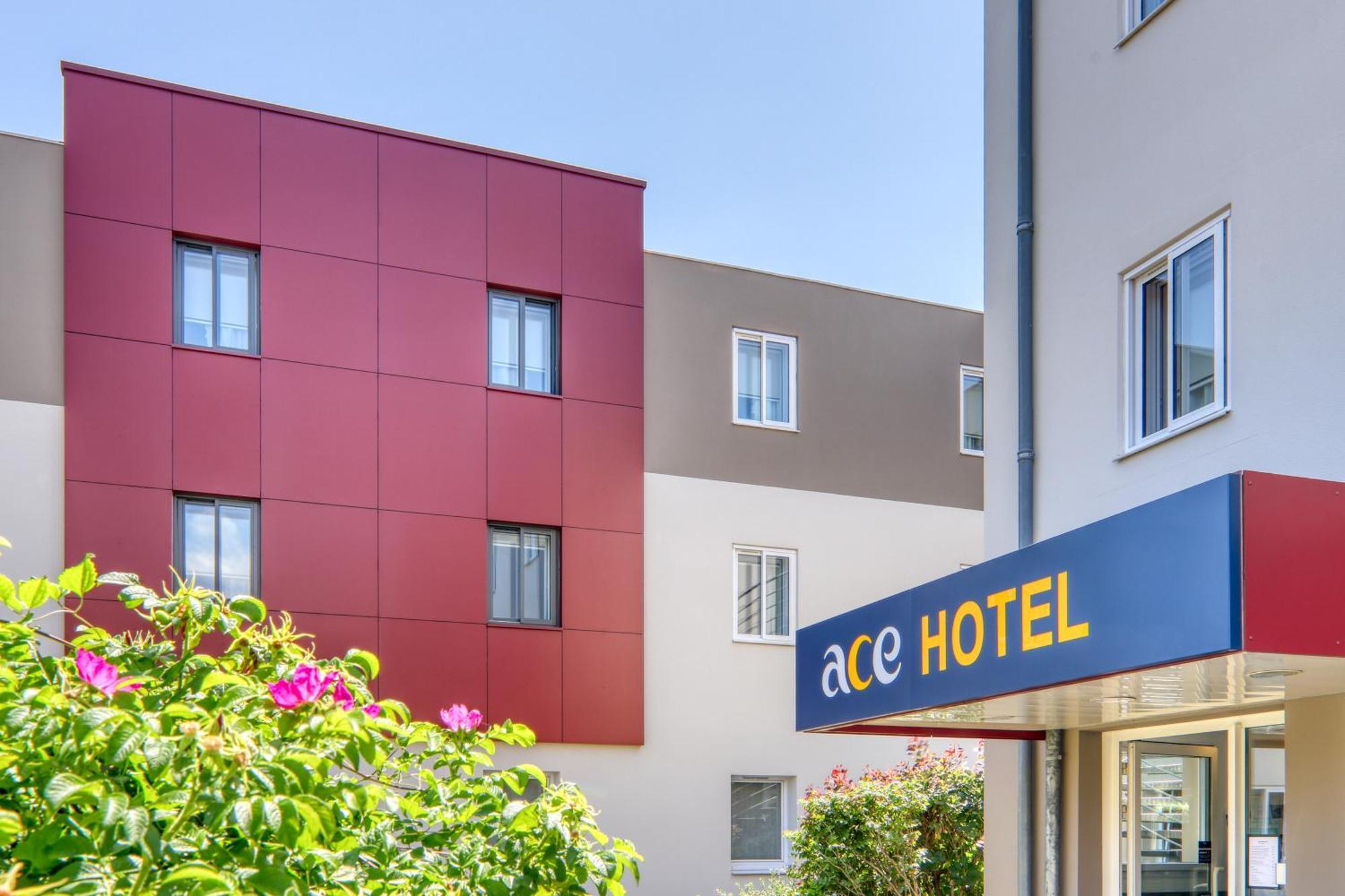 Ace Hotel Clermont Ferrand La Pardieu Bagian luar foto
